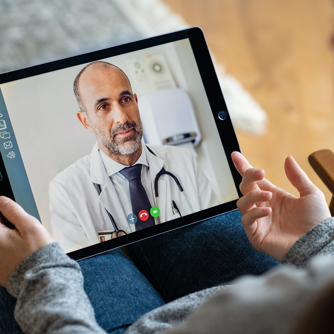 patient-doctor-online-consultation-1130×1130